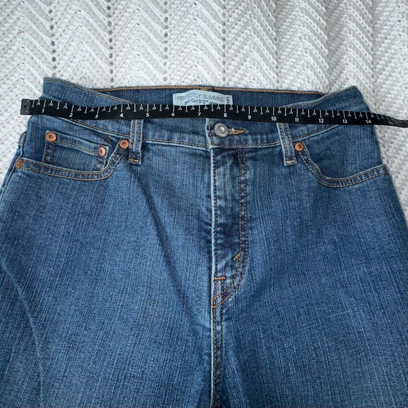 Levi's Perfectly Slimming Boot Cut 512 Jean - size 10m - Picture 6 of 7